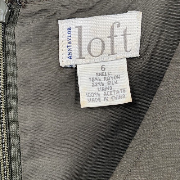 Ann Taylor Loft‎ Sheath Dress Silk Rayon Blend Gray Knee Length Womens Size 6 - Picture 4 of 7